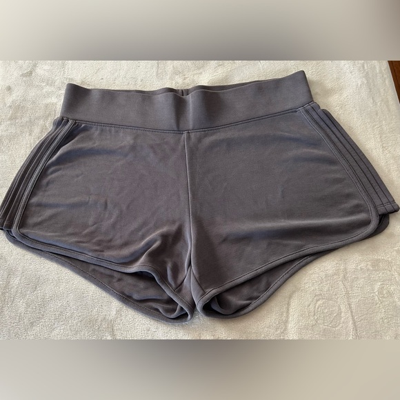 Athleta Pants - Athleta Gray Lounge Shorts, Size M